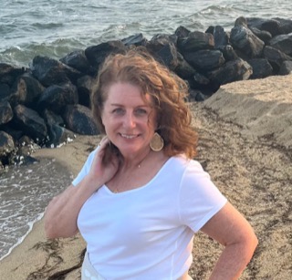 Lisa St. Ledger